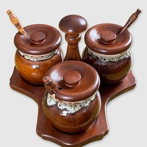 Vtg Midcentury Woodcroftery Ceramic Lidded Condiment Set With Cherry Wood Caddy